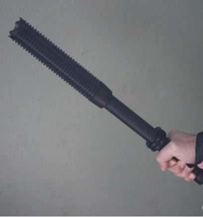 High-Performance Waterproof LED Flashlight for All Conditions
