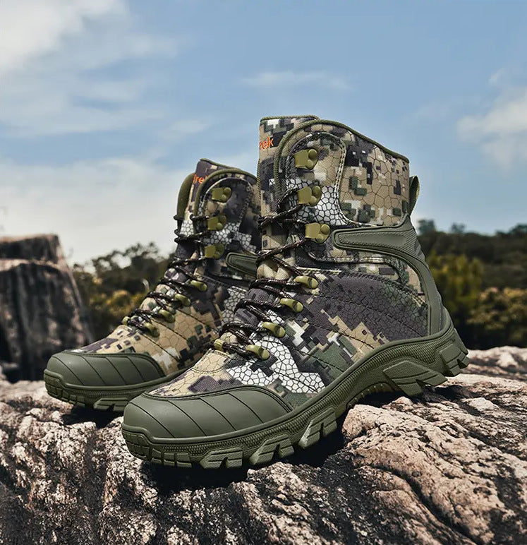 Anti-slip Mountain / Desert Boots